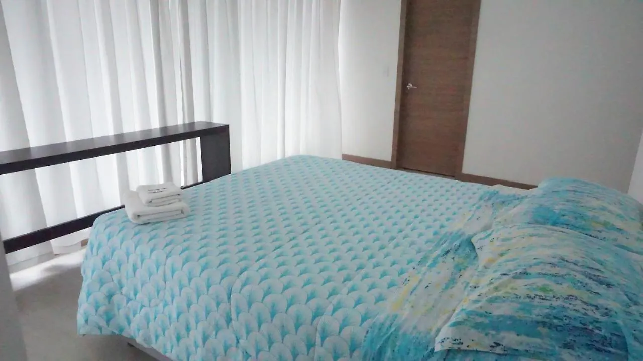 Ubytování v soukromí 1410 Habitacion En Lujoso Departamento - Atelier Quito Ekvádor