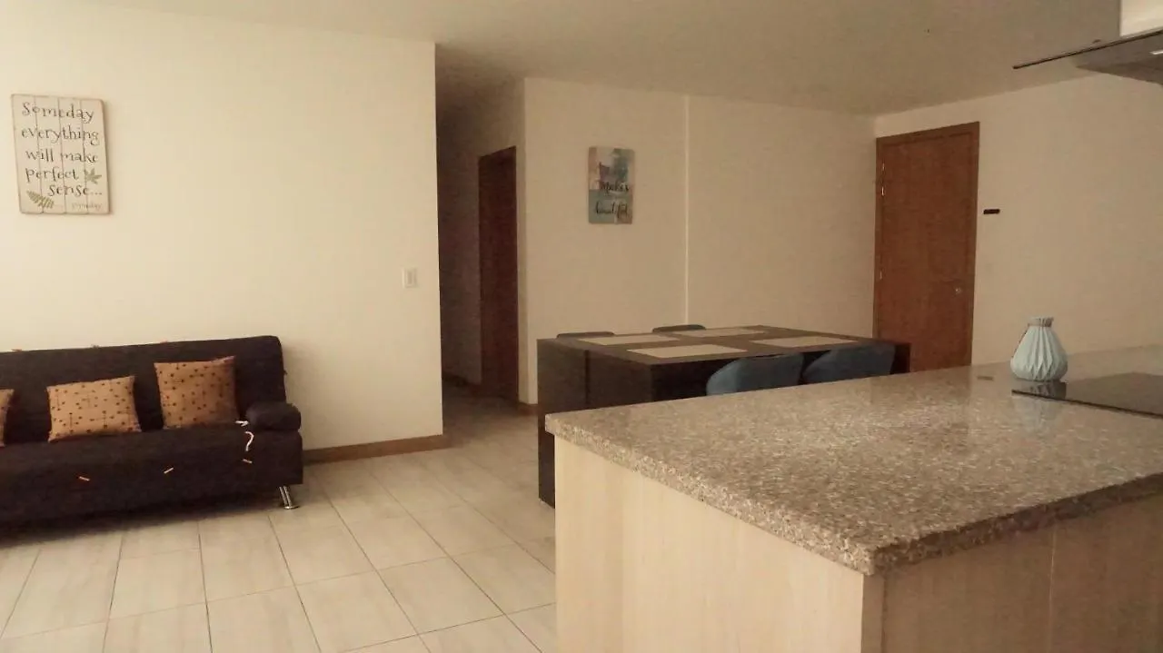 1410 Habitacion En Lujoso Departamento - Atelier Quito